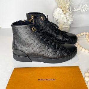 ❌❌SOLD❌❌($750) Louis Vuitton empreinte leather sneakers